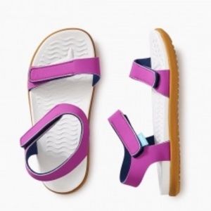 Native Charley Toddler Sandals - size 9
